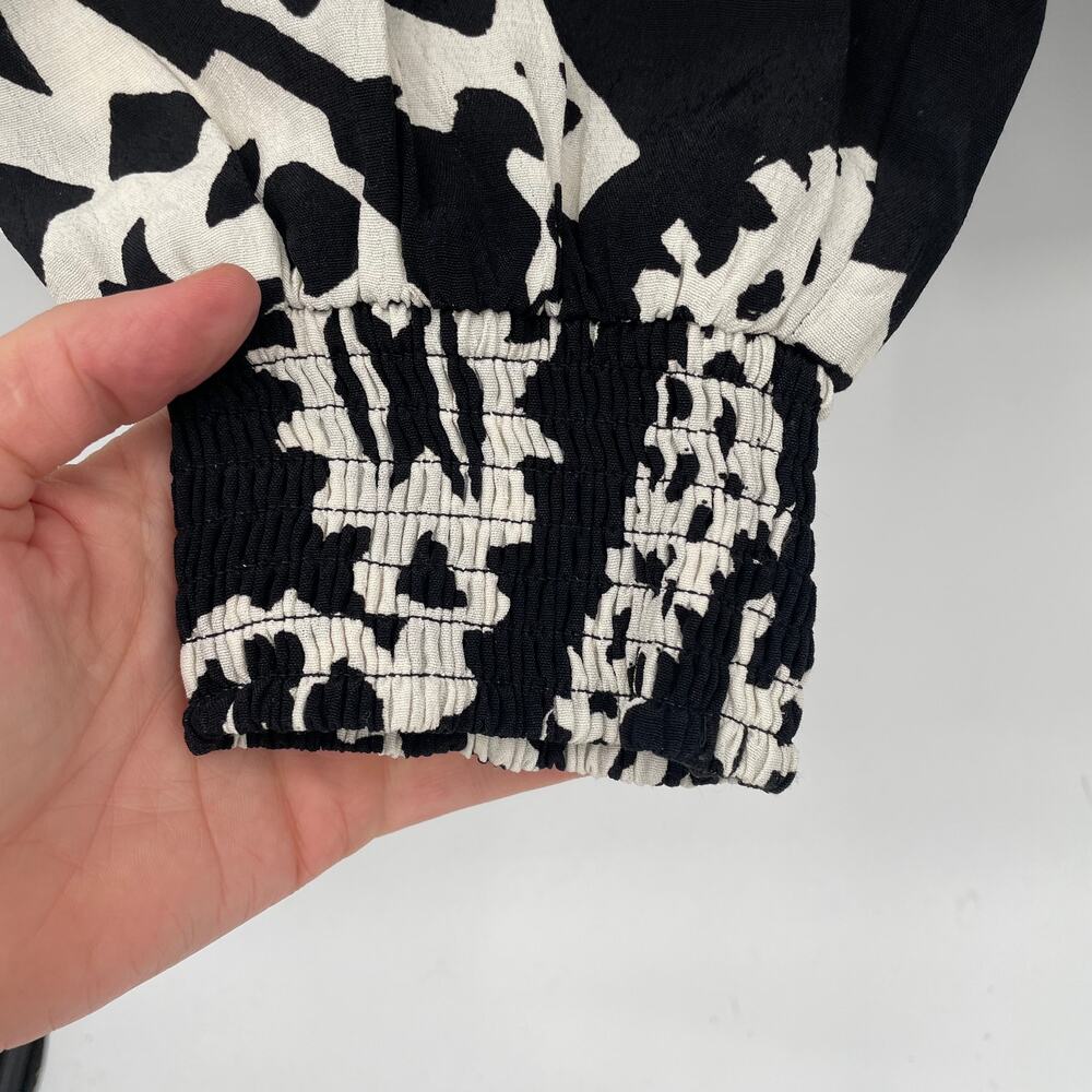 ANTHROPOLOGIE Aniya Black & White Balloon Joggers  // XS - Picture 5 of 9